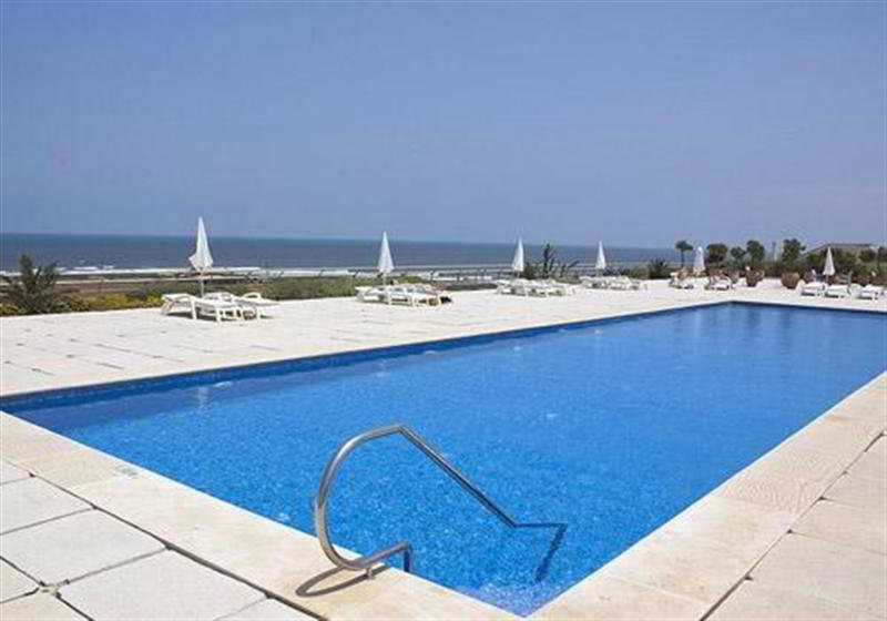 Hotel Des Arts Resort & Spa Tamarist Bagian luar foto